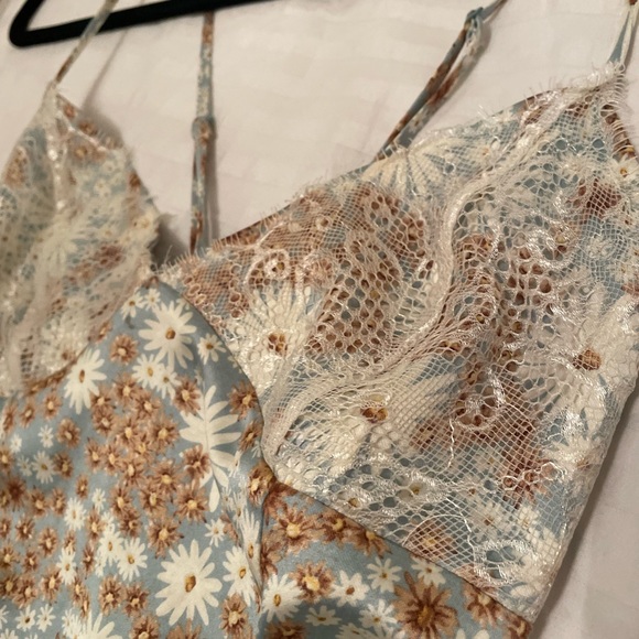 Garage Silk and Lace Dress BNWT - Picture 5 of 7